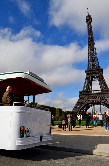 paris_classic_tour_visit_bus_vintage